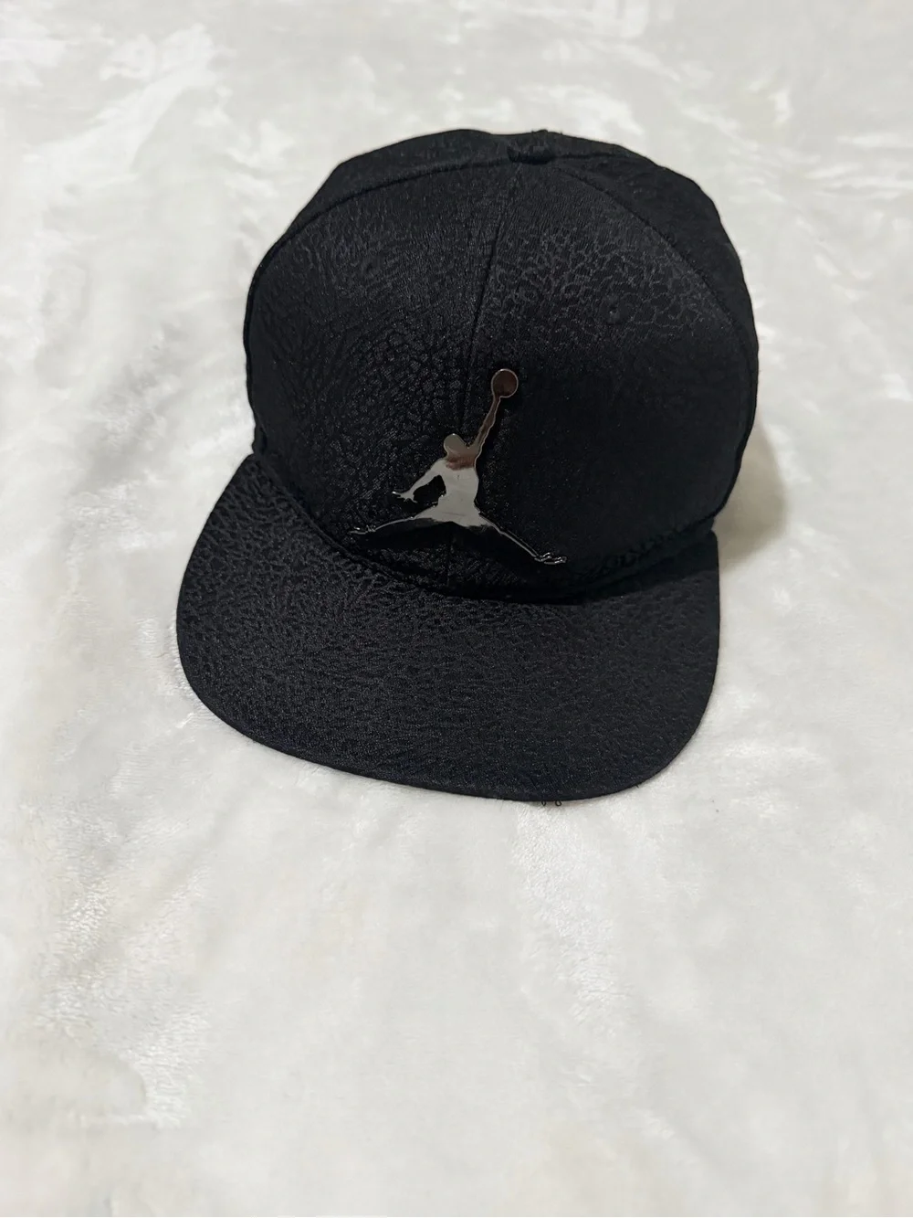 Jump Black Youth Jumpman Hat with Silver Logo